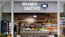 &bdquo;Vilnius Outlet&ldquo; įsikūrusios &bdquo;Rolando daržovės&ldquo;: kaimi&scaron;kos gėrybės, turgaus dvasia ir noras kurti apsipirkimo džiaugsmą 