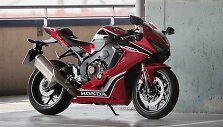 Motociklas &bdquo;Honda Fireblade&ldquo;