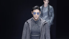 &bdquo;Emporio Armani&ldquo; 2016 m. rudens-žiemos kolekcijos modelis