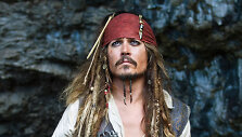 Johnny Deppas filme &bdquo;Karibų piratai: ant keistų bangų&ldquo; (2011 m.)