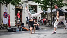Nemokama sporto treniruotė Gedimino prospekte, Vilniuje.