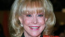 Barbara Eden (1999 m.)