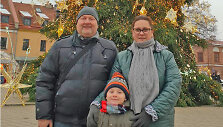 &Scaron;e&scaron;iametis globotinis Vitoldas gustoniečius Viktoriją ir Sigitą Obakevičius pamažu pratinosi vadinti mama ir tėčiu