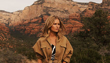 &bdquo;H&M Studio SS19&ldquo; kolekcijos modelis