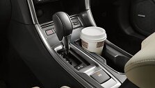 Vienas i&scaron; 19 Subaru Ascent puodelių laikiklių