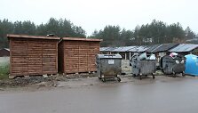 Gyventojams atlaisvinus vietą atliekų konteineriams, ji ilgai tu&scaron;čia nebuvo &ndash; ją tuoj užstatė sandėliukais