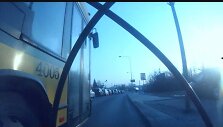 Dviratininkas nufilmavo, kaip autobusas ima jį lenkti ir tyčia spausti prie kelkra&scaron;čio.