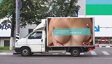 Reklamos maketas: &bdquo;Jie traukia&ldquo;