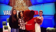 Grupės &bdquo;Altruistės&ldquo; narės su Rūta Mikelkevičiūte