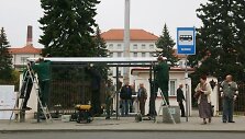 Kaune pradėtos įrenginėti stoginės tose stotelėse, kur jos buvo nuardytos.