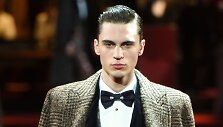  &bdquo;Dolce & Gabbana&ldquo; 2019&ndash;2020 m. rudens ir žiemos kolekcijos modelis