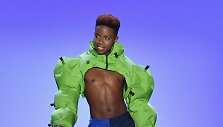 &bdquo;Chromat&ldquo; 2020 m. pavasario ir vasaros kolekcijos modelis