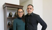 Krematoriumo įkūrėjai Toma ir Vitalijus Žebeliai: gyvūnams skiriamas itin didelis dėmesys, todėl jam nugai&scaron;us ir atsisveikinimo norisi kitokio