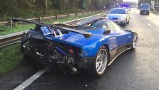 Avariją patyręs &bdquo;Pagani Zonda&ldquo;