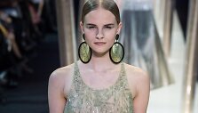 Kristina Petro&scaron;iūtė &bdquo;Giorgio Armani&ldquo; kolekcijos pristatyme