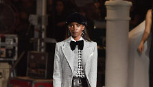 &bdquo;Tommy Hilfiger&ldquo; 2020 m. pavasario ir vasaros kolekcijos modeliai