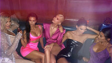 Khloe Kardashian, Kim Kardashian, Kylie Jenner, Kendall Jenner ir Kourtney Kardashian