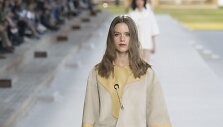&bdquo;Herm&egrave;s&ldquo; 2019 m. pavasario ir vasaros kolekcijos modelis