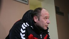 Buvęs auk&scaron;tas &Scaron;ilutės komisariato pareigūnas Artūras Rimkus neigė visus kaltinimus. 