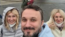 Eimutis Kvo&scaron;čiauskas su seserimis