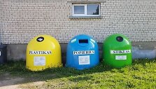 Požerūnuose esančių pakuočių konteinerių i&scaron;tu&scaron;tinti suskubo tik po žurnalistų klausimų.