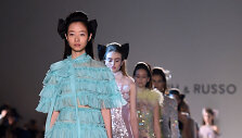 &bdquo;Ralph&Russo&ldquo; 2020 m. pavasario ir vasaros kolekcijos modeliai