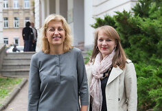 Liana Ruokytė-Jonsson (kairėje)