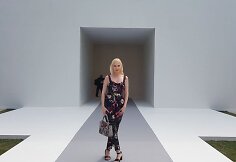 Marija Lama „Christian Dior“ aukštosios mados šou Paryžiuje