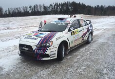 Sugedęs V.Švedo ir Ž.Sakalausko „Mitsubishi Lancer Evo X“