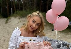 Rasa Vilkienė su dukromis