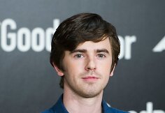 Freddie Highmore'as