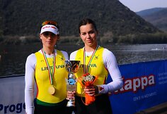 Donata Vi&scaron;tartaitė ir Milda Valčiukaitė