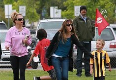 Britney Spears su vaikais ir jų aukle