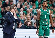 Andrea Trinchieri, Lonnie Walker
