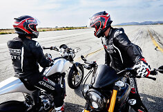 Keanu Reeves aistra - motociklas KRGT-1