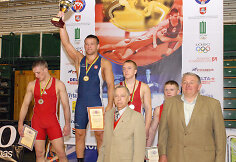 80 kg Aleksandras Kazakevicius