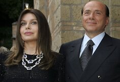 Silvio Berlusconi su buvusia žmona Veronica Lario