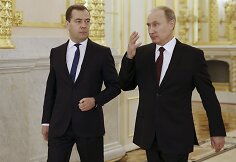 Dmitrijus Medvedevas ir Vladimiras Putinas