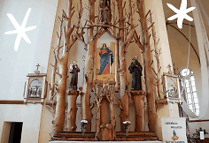 Vieninteliai ąžuoliniai altoriai &scaron;alyje yra Girdi&scaron;kės bažnyčioje (&Scaron;ilalės r.)