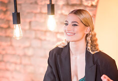 &bdquo;Perklausos&ldquo; su Jessica Shy