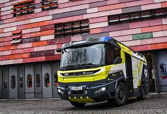 &bdquo;Rosenbauer&ldquo; sukūrė pirmą pasaulyje elektrinį ugniagesių automobilį