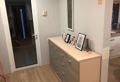 Seną trobelę pavertė šiuolaikišku būstu