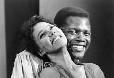  Aktoriai Dorothy Dandridge ir Sidney'us Poitieris &bdquo;Porgio ir Besės&ldquo; ekranizacijoje, 1959 m.