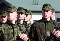 Lietuvos Respublikai prisiekė apie 540 nuolatinės privalomosios pradinės karo tarnybos karių