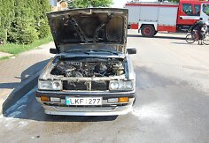 Apdegęs &bdquo;Audi&ldquo; automobilis