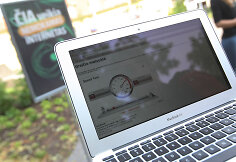 K.Sirvydo skvere pademonstruota galimybė naudotis nemokamu belaidžiu internetu.