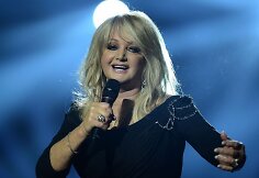Britė Bonnie Tyler