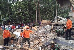 Žemės drebėjimo padariniai Indonezijoje