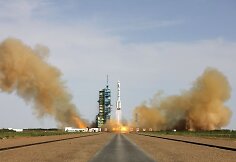 Raketos nešėjos „Long March“ pakilimas