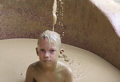 Gyvendami Tailande Kupečiai keliavo po aplinkines &scaron;alis, pavyzdžiui, Vietnamą